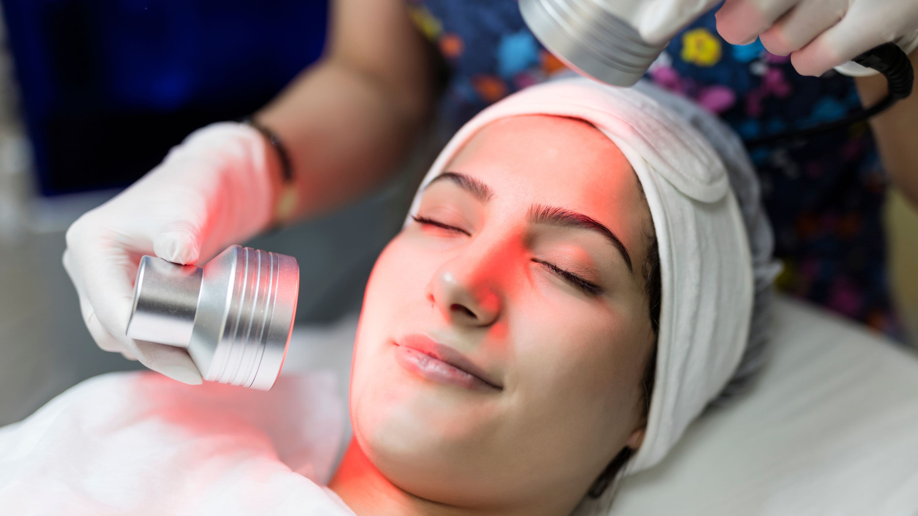 How Light Therapy Boxes Reset the Circadian Clock After Night Shifts